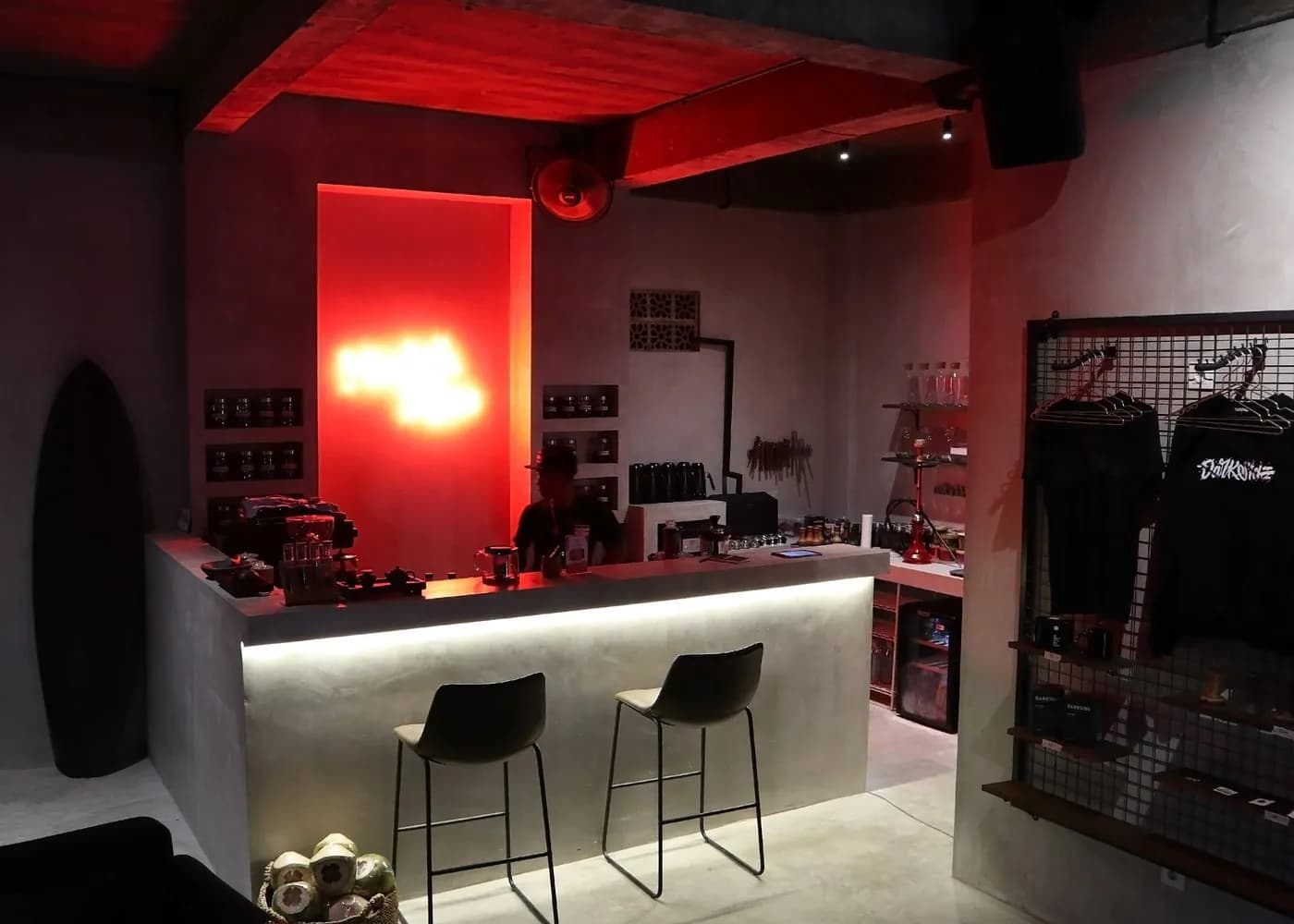 Best Lounge in Canggu for Dining, Drinks & Games